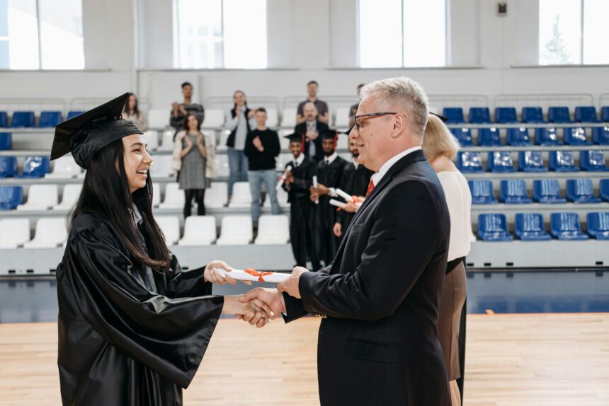Career Paths for MBA Graduates in the Public Sector-Wisekhabar Career Paths for MBA Graduates in the Public Sector
