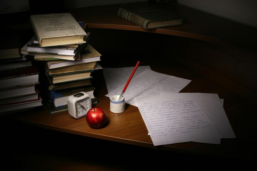 How to Craft Original Essays with ChatGPT: Avoiding Plagiarism
