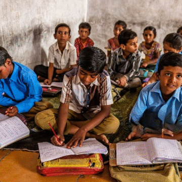 Why More Parents Are Choosing Small Schools Over Big Names A Reality Check for India’s Education System