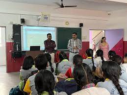 Career Guidance Programs in Senior Secondary Schools Shaping Future Careers-Wisekhabar Career Guidance Programs in Senior Secondary Schools Shaping Future Careers