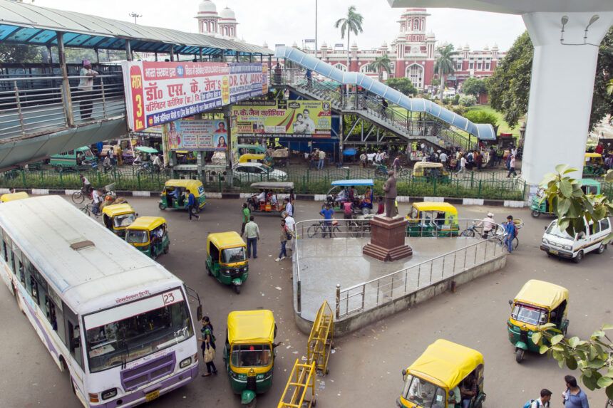 Traffic intersection, Lucknow, India Lucknow’s Public Transport System Are We Meeting the Needs of Residents